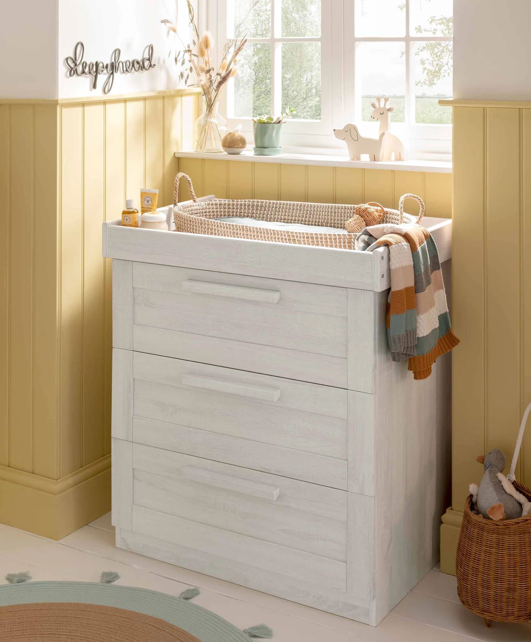 Atlas Dresser/Changer - White