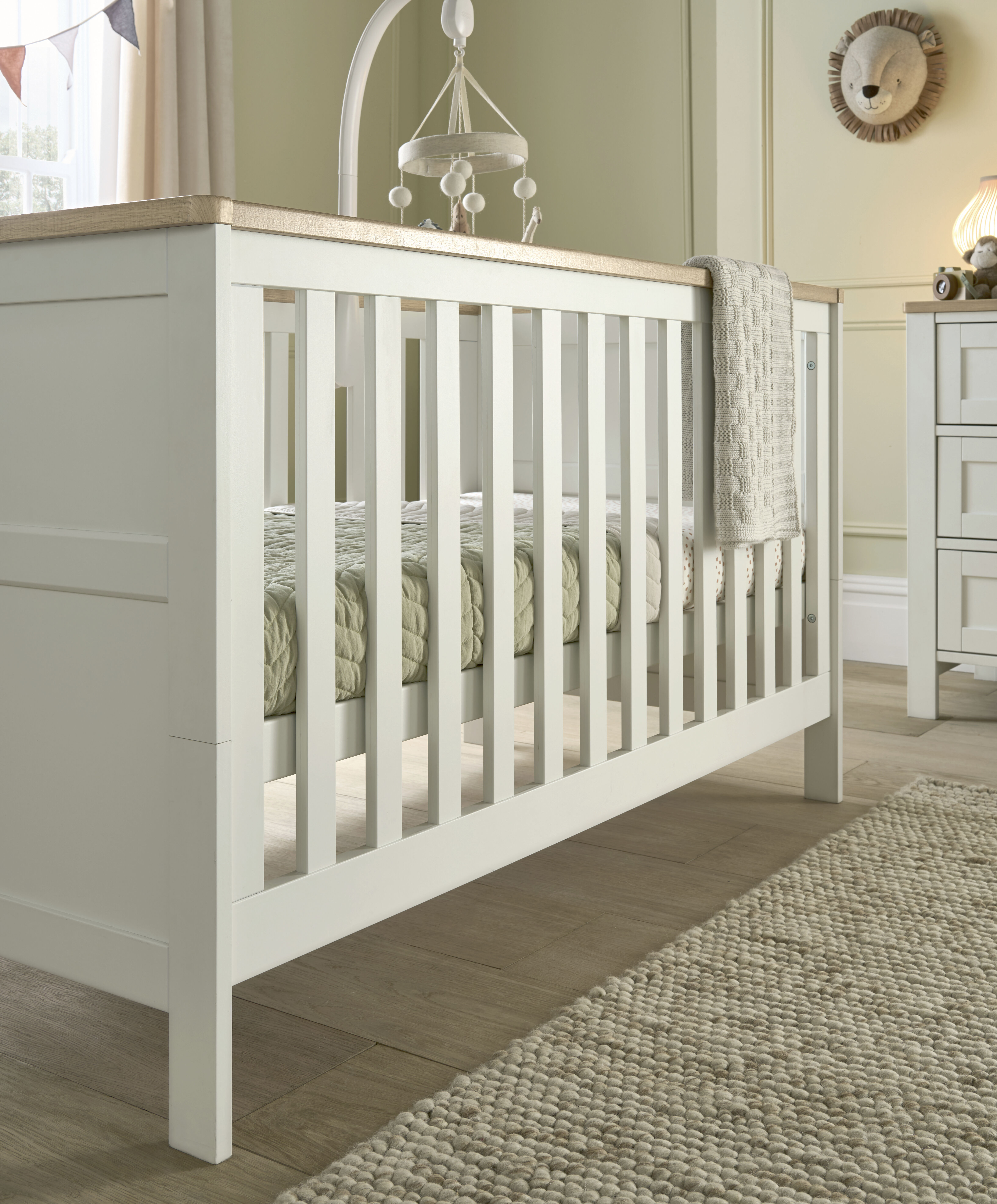 Wedmore Cotbed - White/Oak